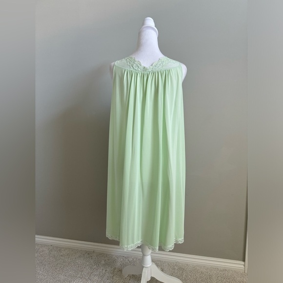 Shadowline Two Piece Vintage Mint Green Nightgown and Robe Peignoir Set - Picture 4 of 12